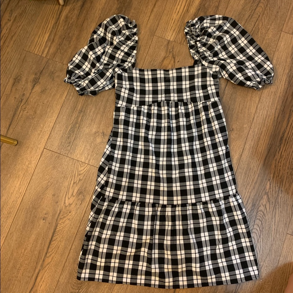 H&M Divided Puff Sleeve Dress